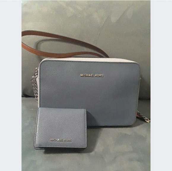 Michael Kors Blue Denim Crossbody only - Picture 1 of 4